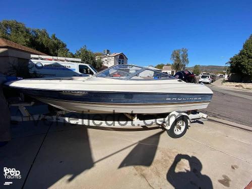 Tekniset tiedot ja arvostelut